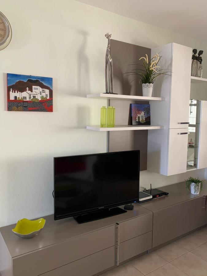 Lovely Villa Nico Playa Blanca, Hot Tub, Communal Pool Luaran gambar